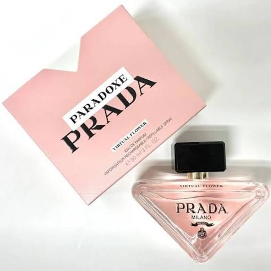 Prada Paradoxe Virtual Flower